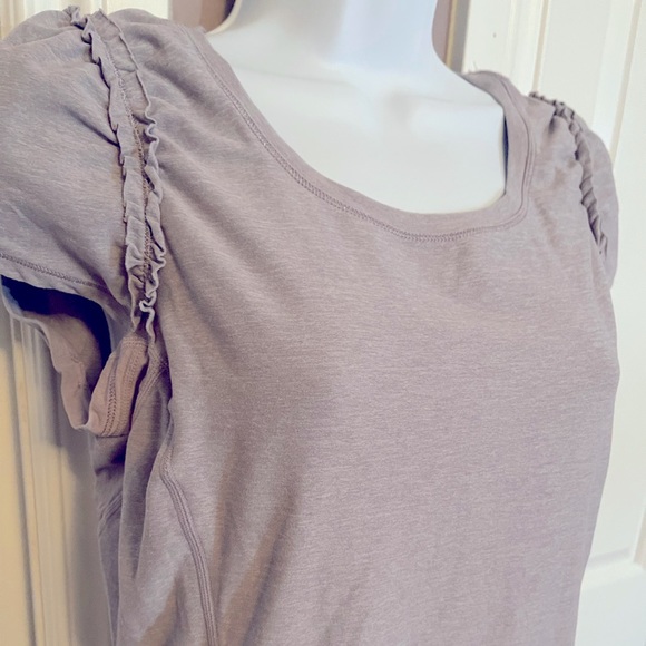 Lululemon | Run: Full Tilt Short Sleeve - Picture 3 of 10